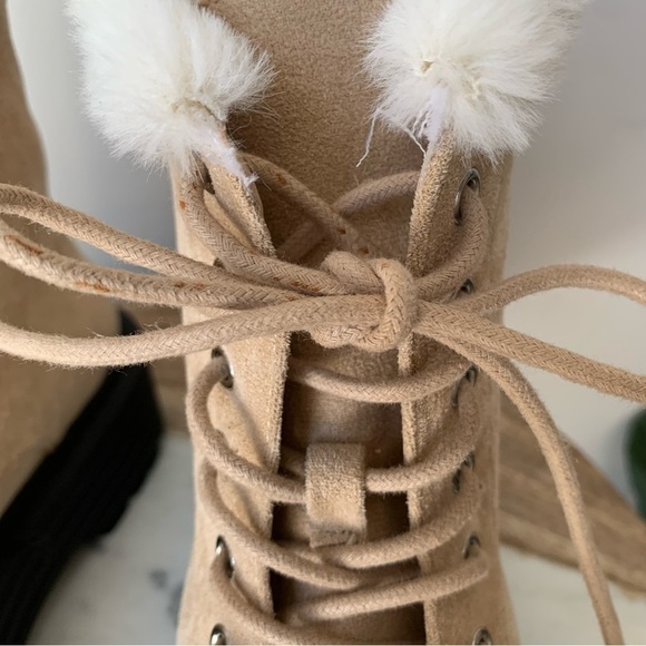 NWT Nasty Gal Faux Suede Faux Fur Trim Ankle Platform Boots 8 - Picture 9 of 15